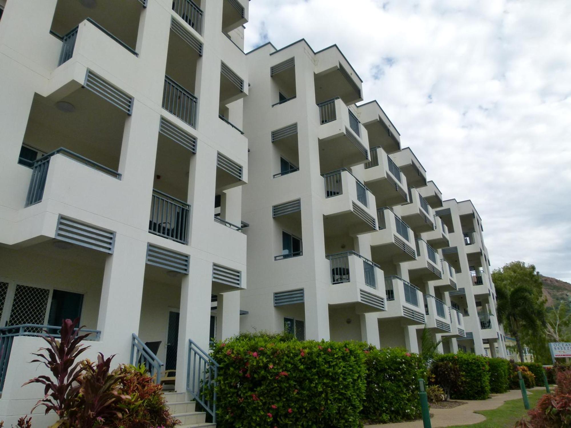 Madison Ocean Breeze Apartments タウンズビル エクステリア 写真