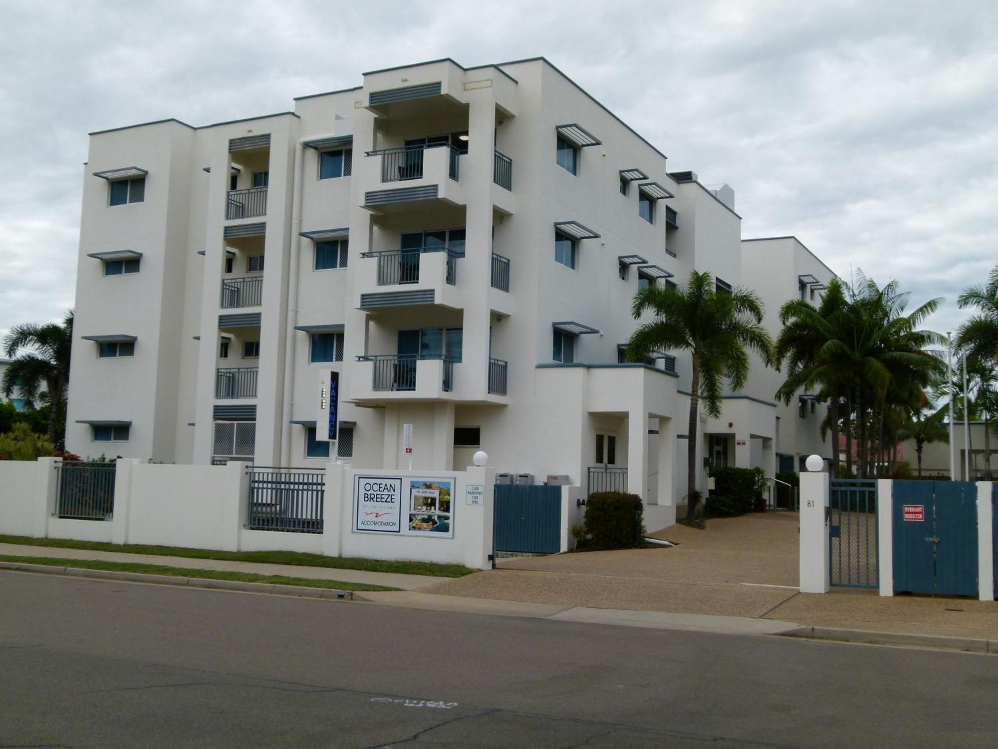 Madison Ocean Breeze Apartments タウンズビル エクステリア 写真