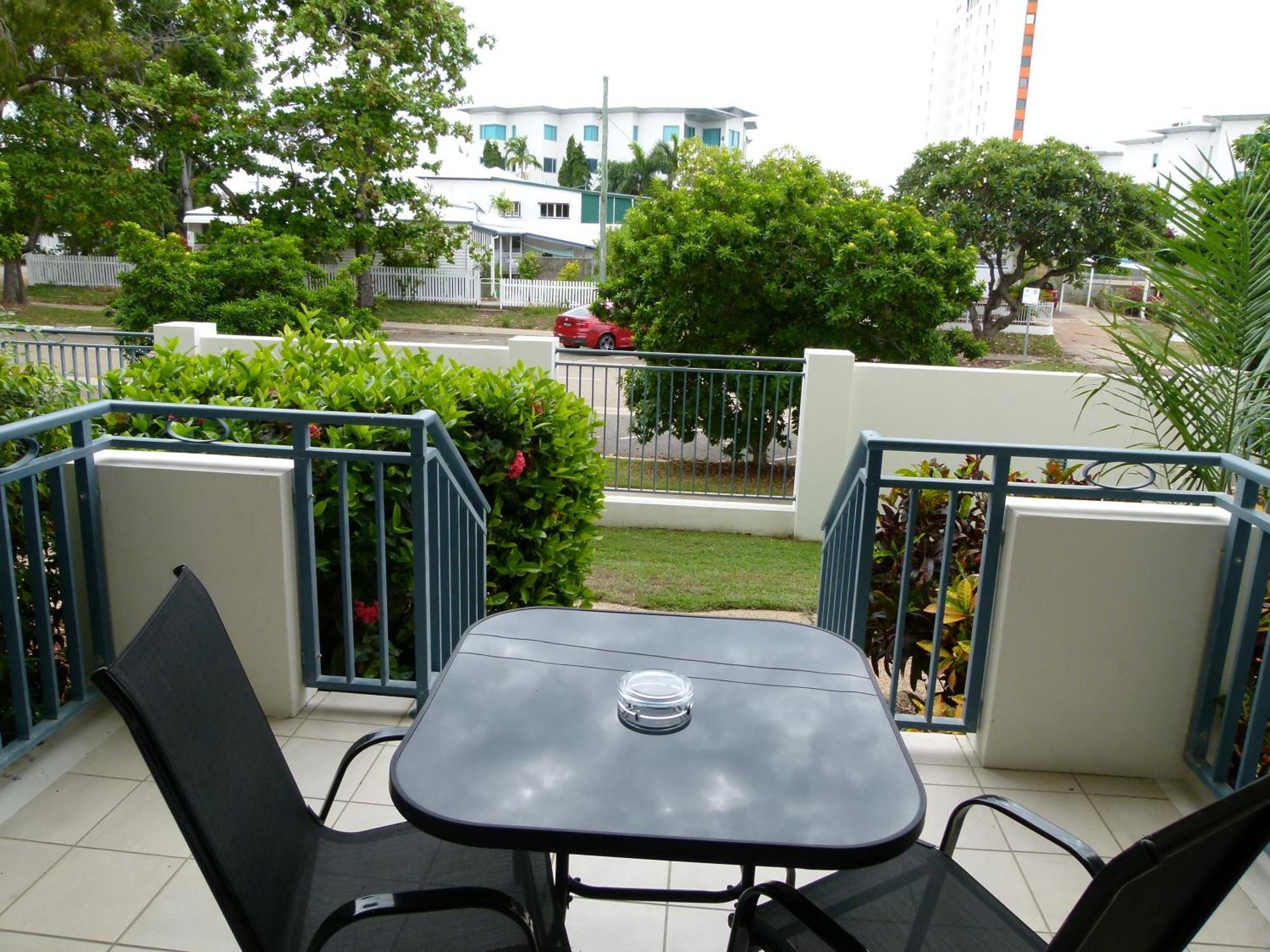 Madison Ocean Breeze Apartments タウンズビル エクステリア 写真