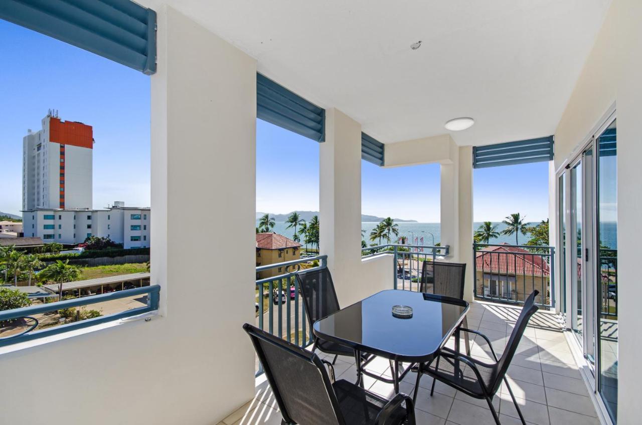 Madison Ocean Breeze Apartments タウンズビル エクステリア 写真